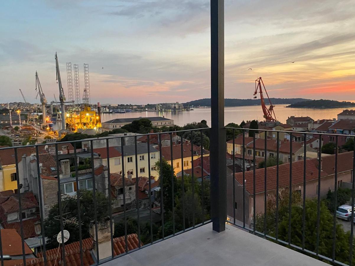 Castropola Views With Private Parking Apartment Pula