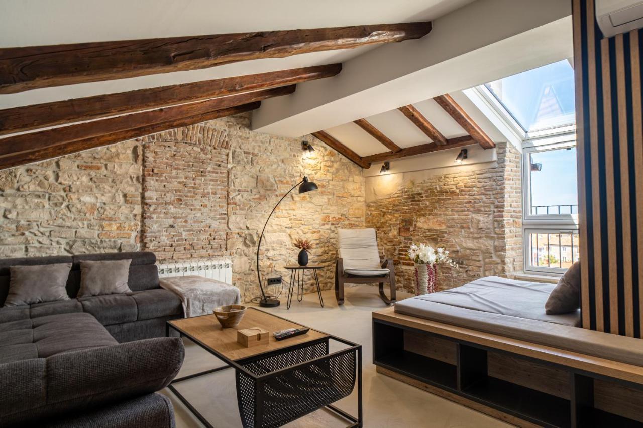 Apartment Castropola Views With Private Parking *