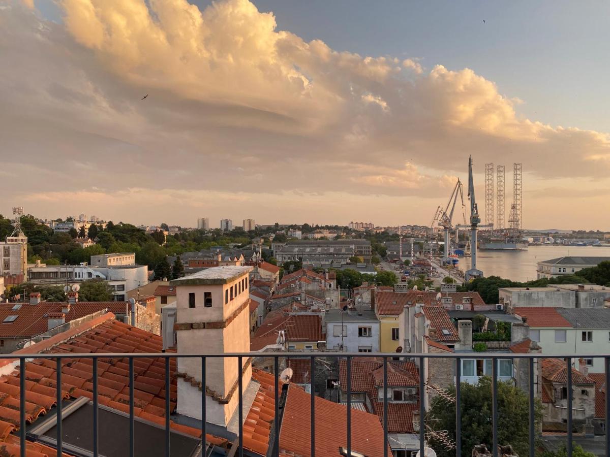 Apartment Castropola Views With Private Parking Pula