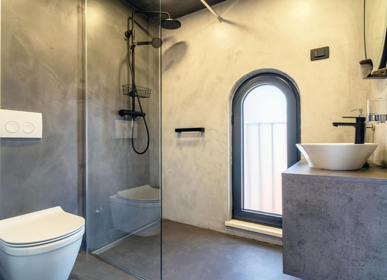 Castropola Views With Private Parking Apartment *